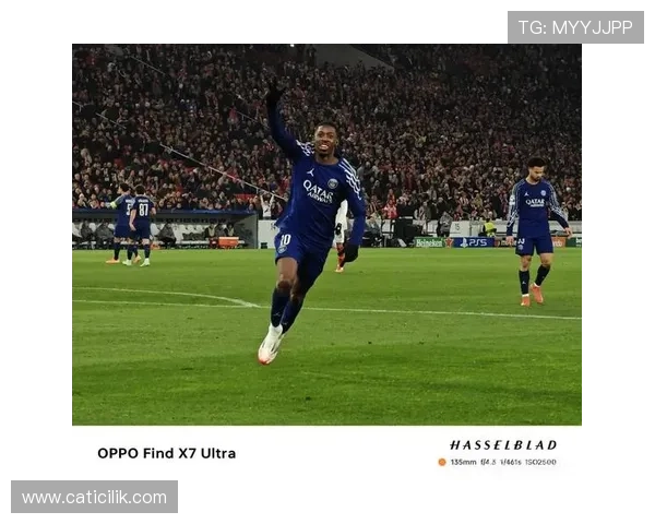 登贝莱德甲边路表现稳健,持续提升进攻影响力 登贝莱德甲边路表现稳健,持续提升进攻影响力