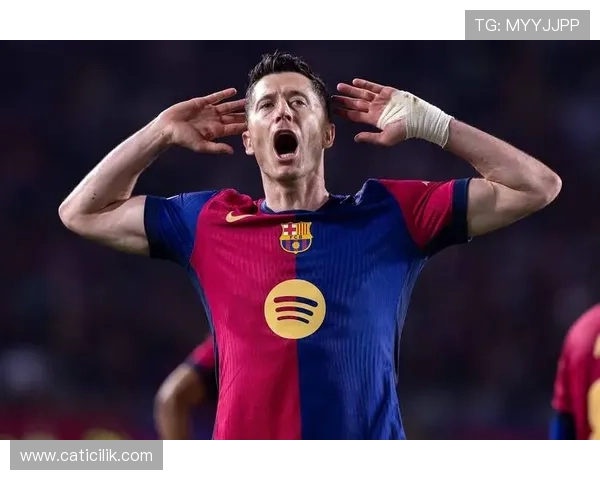 凯恩 vs 莱万:当代第一中锋的进攻效率与战术价值之争