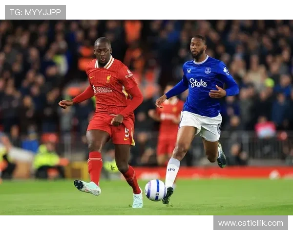 利物浦关键战稳定性问题显现,对赛季争冠形势产生制约