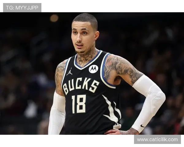 库兹马由单打转无球跑位撕裂内线提升外线效率